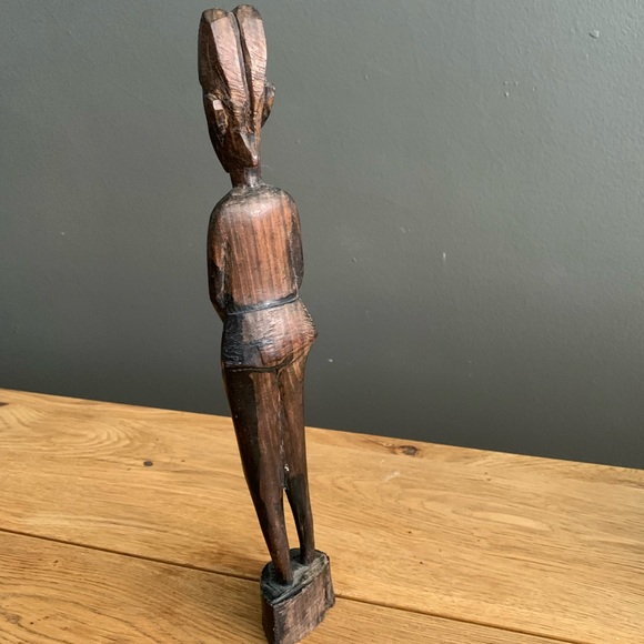 Beautiful Handmade, Wooden & Authentic Statue - Picture 2 of 3